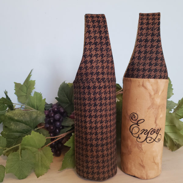 Houndstooth Wine Tote, Enjoy